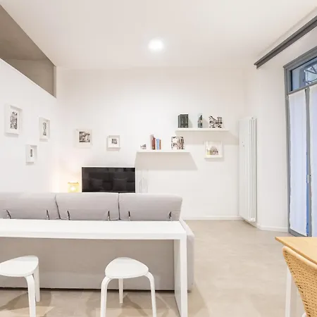 Sant Ambroeus Garden Apartment Milano Esterno foto