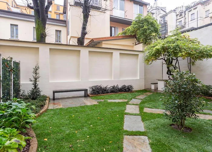 Sant Ambroeus Garden Apartment